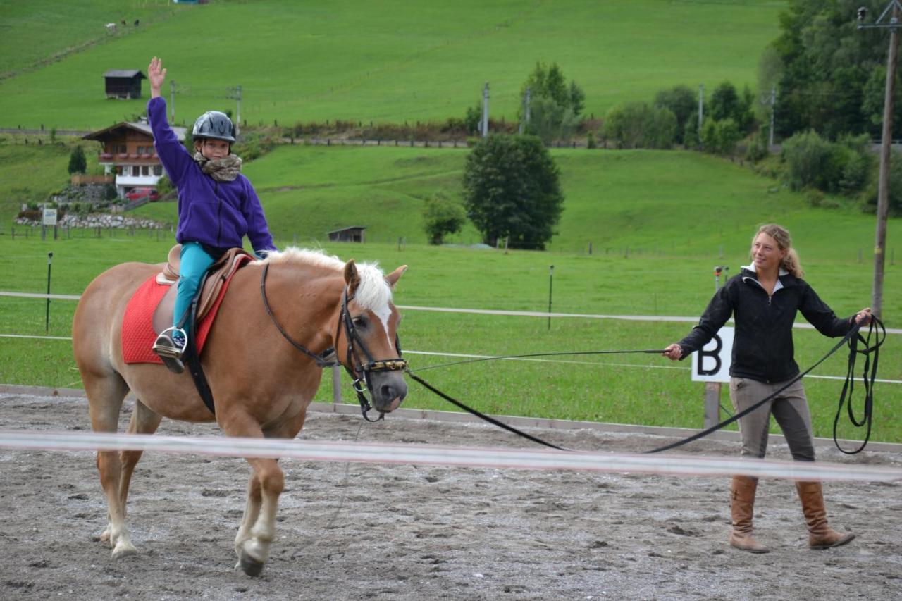 Kleintoedlinggut Villa Leogang Bagian luar foto